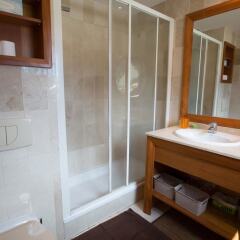 Отель Appartement Sunset Beach Carlton Holiday home 2 Французская Полинезия, Пунаауиа - отзывы, цены и фото номеров - забронировать отель Appartement Sunset Beach Carlton Holiday home 2 онлайн ванная фото 2