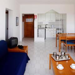 Отель Apartamentos Turísticos Janelas do Mar Португалия, Албуфейра - отзывы, цены и фото номеров - забронировать отель Apartamentos Turísticos Janelas do Mar онлайн
