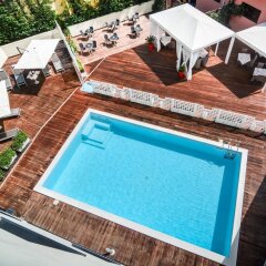 Hotel Concorde Озимо бассейн