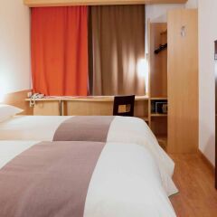 Гостиница IBIS Самара комната для гостей фото 2