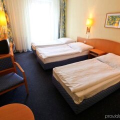 Отель Corvin Hotel Budapest - Sissi wing Венгрия, Будапешт - 2 отзыва об отеле, цены и фото номеров - забронировать отель Corvin Hotel Budapest - Sissi wing онлайн детские мероприятия фото 2