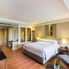 Отель Phuket Marriott Resort & Spa, Merlin Beach 5* Стандартный номер разные типы кроватей фото 2