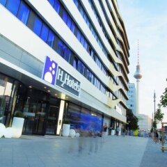 H2 Hotel Berlin Alexanderplatz городской автобус