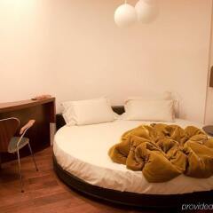 Отель SuiteSistina for Lovers в номере фото 2