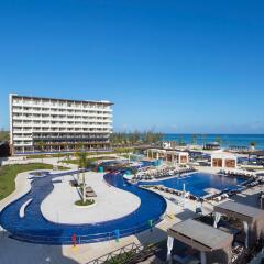 Отель Royalton Blue Waters - All Inclusive бассейн фото 2