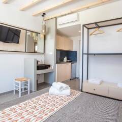 Отель Alexander Studios & Suites - Adults Only комната для гостей фото 7