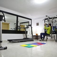 Porto Koufo Hotel фитнесс-зал