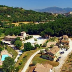 Отель Valle Rosa Country House Сполето развлечения