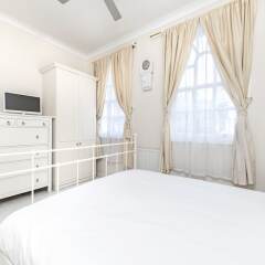 Апартаменты Spacious Apartment in Trendy Islington Лондон комната для гостей