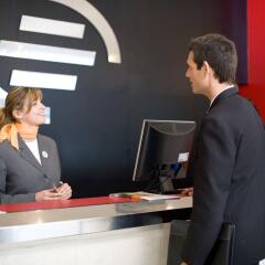Expo Hotel интерьер отеля
