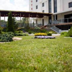 Отель Garden Hall Тернополь