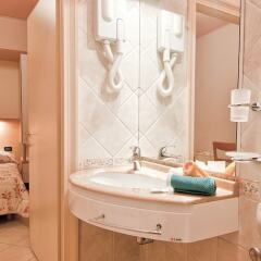 Hotel Angelini Римини спа