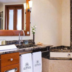 Отель The St. Regis Mardavall Mallorca Resort ванная фото 2
