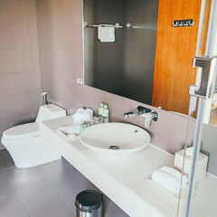 Отель Atlas Hoi An Hotel Вьетнам, Хойан - отзывы, цены и фото номеров - забронировать отель Atlas Hoi An Hotel онлайн ванная фото 2
