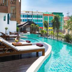 Отель The Lunar Patong бассейн фото 3