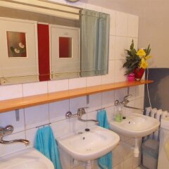 Zodiakus Hostel Краков ванная