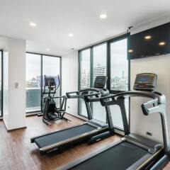 Surestay Plus Hotel By Best Western Sukhumvit 2 Бангкок фитнесс-зал