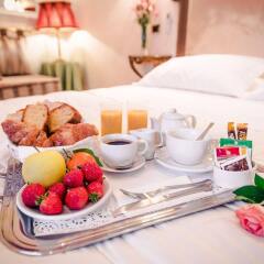 Отель Mdm Luxury Rooms Guesthouse в номере