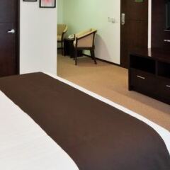 Holiday Inn Hotel & Suites Medica Sur Мехико сейф в номере