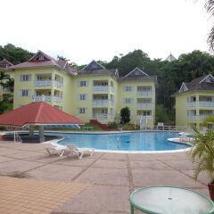 Отель Mystic Ridge 1 Bedroom Ocho Rios Jamaica бассейн