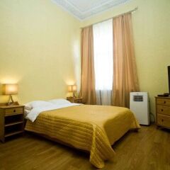 Гостиница Адмирал в Красноярске отзывы, цены и фото номеров - забронировать гостиницу Адмирал онлайн Красноярск комната для гостей фото 3