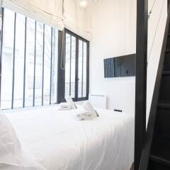 Отель Luxury Townhouse - Eiffel tower Париж балкон