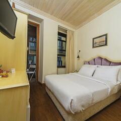 Отель Meroddi Galata Mansion сейф в номере