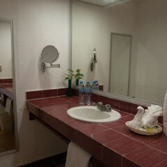 Отель Qualton Club Ixtapa - All Inclusive ванная фото 2
