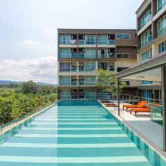 Отель JJAirportHotelCondominium For Rent 2 бассейн фото 2