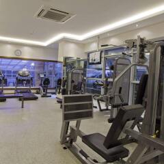Riviera Hotel & Spa фитнесс-зал
