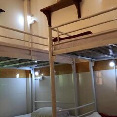 Отель Hoang Nga Guest House бассейн