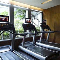 Отель Marriott Executive Apartments Bangkok, Sukhumvit Thonglor Таиланд, Бангкок - отзывы, цены и фото номеров - забронировать отель Marriott Executive Apartments Bangkok, Sukhumvit Thonglor онлайн фитнесс-зал фото 4