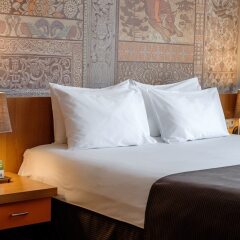 Гостиница Holiday Inn Moscow Tagansky (бывший Симоновский) в Москве - забронировать гостиницу Holiday Inn Moscow Tagansky (бывший Симоновский), цены и фото номеров Москва комната для гостей фото 11