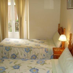 Отель Hostal Parajas Испания, Мадрид - отзывы, цены и фото номеров - забронировать отель Hostal Parajas онлайн комната для гостей фото 4