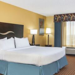 Отель Holiday Inn Express & Suites Somerset Central с домашними животными