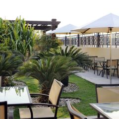 Movenpick Hotel Apartments Al Mamzar Dubai фото 4
