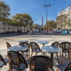 Отель Hôtel La Comtesse парковка