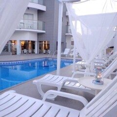 Отель KR Hotels - Albufeira Lounge бассейн фото 2