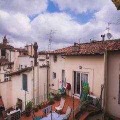 Отель Palace with balcony View to Pitti Palace and the Duomo балкон