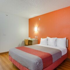 Отель Motel 6 Tacoma, WA - South США, Такома - отзывы, цены и фото номеров - забронировать отель Motel 6 Tacoma, WA - South онлайн комната для гостей фото 2