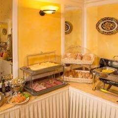 Hotel Ranieri Рим питание