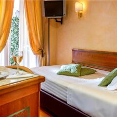 Hotel Regno сейф в номере