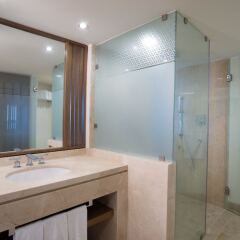 Отель Sheraton Buganvilias Beach and Spa Resort - Malecon ванная
