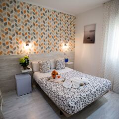 Отель Bloom Inn Madrid комната для гостей фото 4