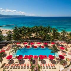 S Hotel Jamaica бассейн