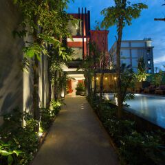 Отель Golden Temple Villa бассейн фото 3