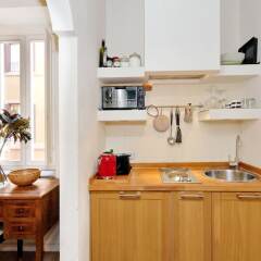 Апартаменты Trevi Elegant Apartment в номере