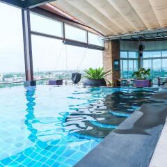 Отель Park Village Serviced Suites Бангкок бассейн