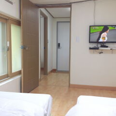 Отель Gana Myongdong Guesthouse удобства в номере