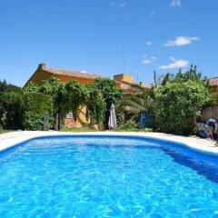 Отель Arianella B&B Penedes бассейн фото 3